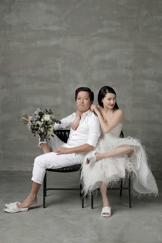 Khoảnh khắc cực yêu của vợ chồng Mười khó, mê mẩn vòng eo Nhã Phương