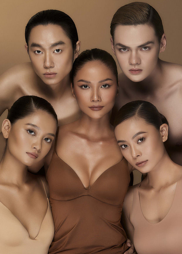 Stephen Nguyễn: Mỹ nam lai Việt lên show để tìm ba gây xúc động
