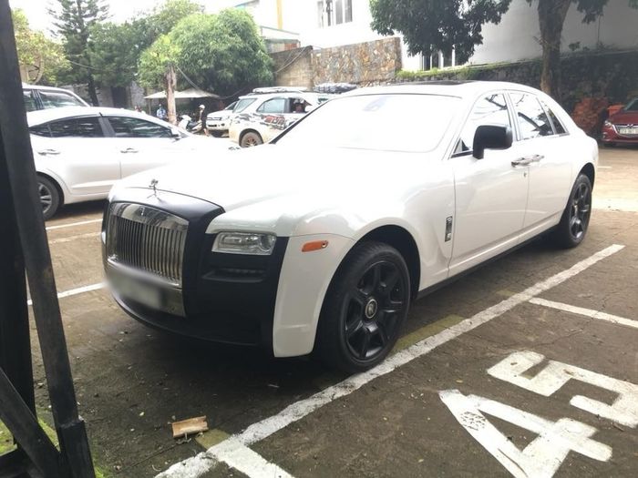 Cặp Rolls-Royce còn đóng bụi ở HN, BMW của ông Vũ đã có mặt tại TP.HCM