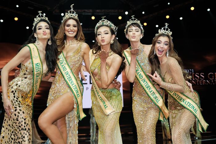 Hình ảnh mới nhất của Thùy Tiên trên cương vị Miss Grand 2021