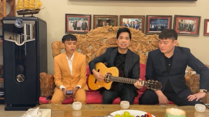 Hồ Văn Cường xuất hiện trong livestream bầu Thụy, song ca với Ngọc Sơn