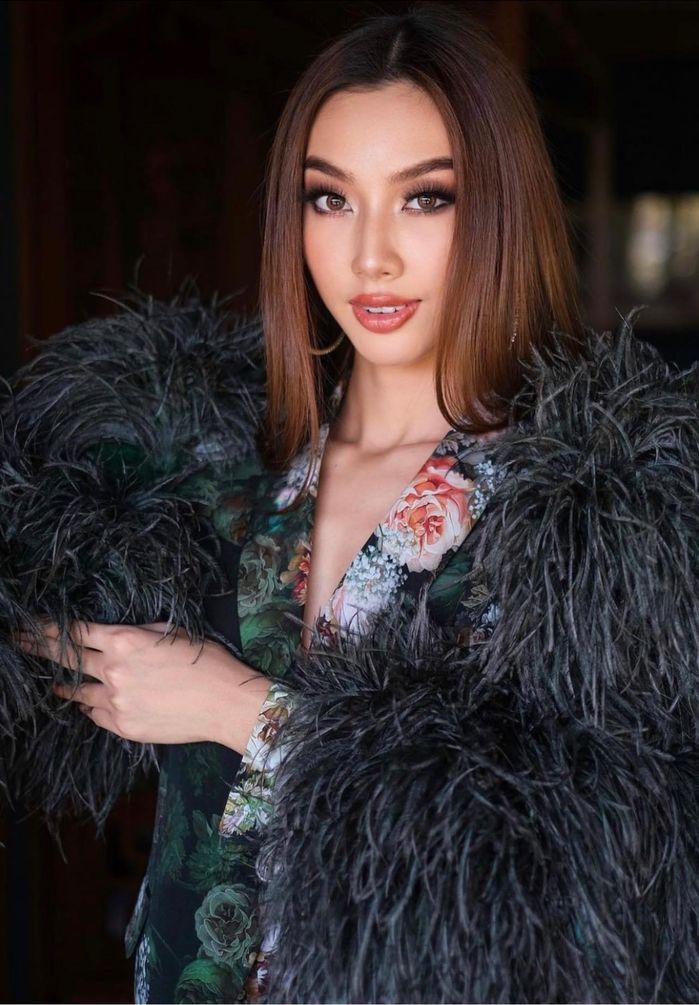 Ảnh hot sao Việt 29/12: Sao Việt quậy tung Dubai sau cả năm ở 1 chỗ