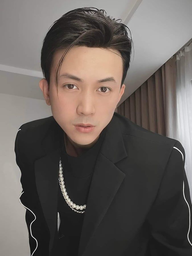 Anh Vũ trãi qua 2 cuộc hôn nhân vẫn còn tham gia show hen hò
