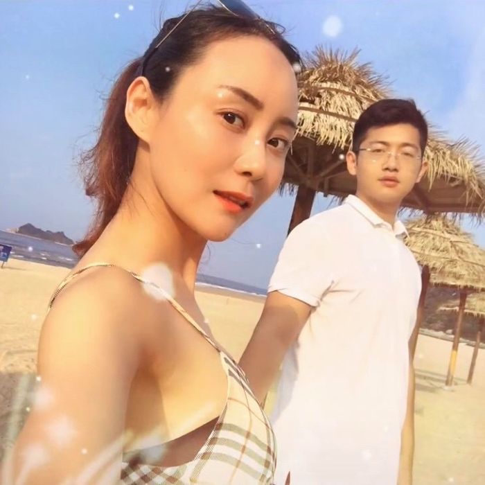 Đám cưới bạn thân cấp 3 với bố ruột: Đang chơi vui thì thành mẹ kế