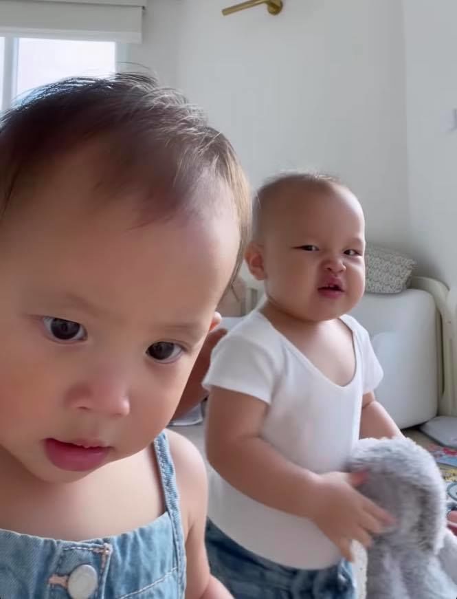 Bố mẹ làm ca sĩ nhưng con lại mang khiếu hề hước: Leon quậy đục nước