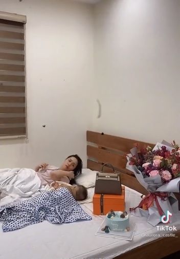 Duy Mạnh mừng sinh nhật Quỳnh Anh: Đặt quà hàng hiệu ship tận giường