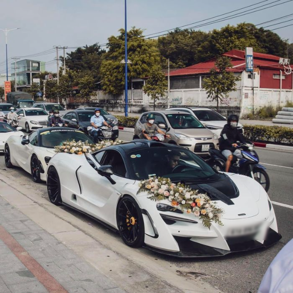 CEO Gen Z Tống Đông Khuê sắm moto 2 tỷ trước ngày cưới gây sốt mạng