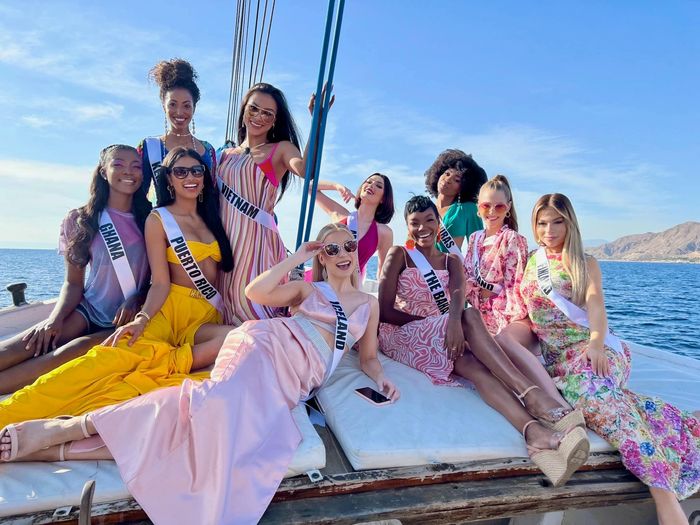 Chủ tịch Miss Grand International chấm thi Miss Universe 2021
