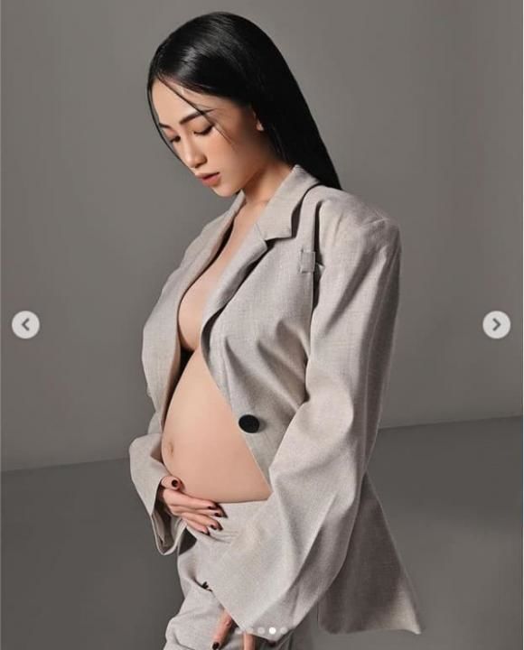 Phong cách thời trang của ái nữ Minh Nhựa khi mang bầu lần 2 ở tuổi 22