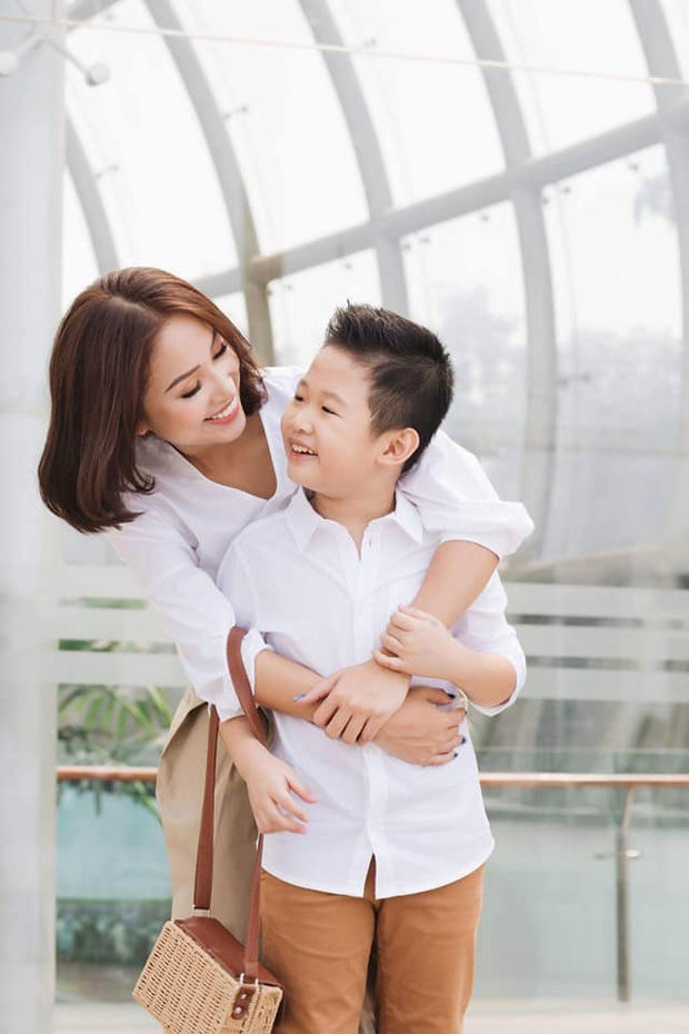 Cuộc sống hạnh phúc viên mãn của MC Vân Hugo: Mang thai lần 2