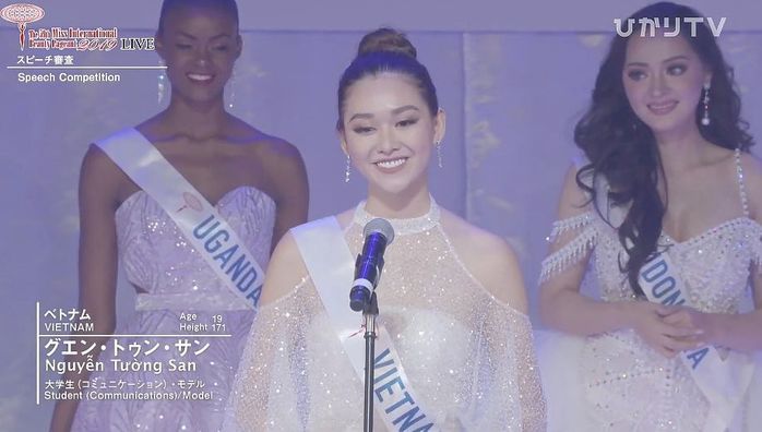 Đại diện Việt Nam đứng cạnh nước nào là nước ấy đăng quang