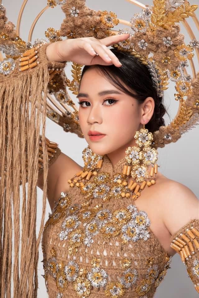 Đại diện Việt Nam vồ ếch vẫn thắng giải quốc phục tại Miss Eco Teen