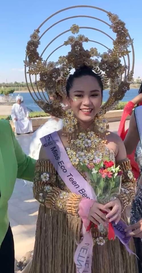 Đại diện Việt Nam vồ ếch vẫn thắng giải quốc phục tại Miss Eco Teen