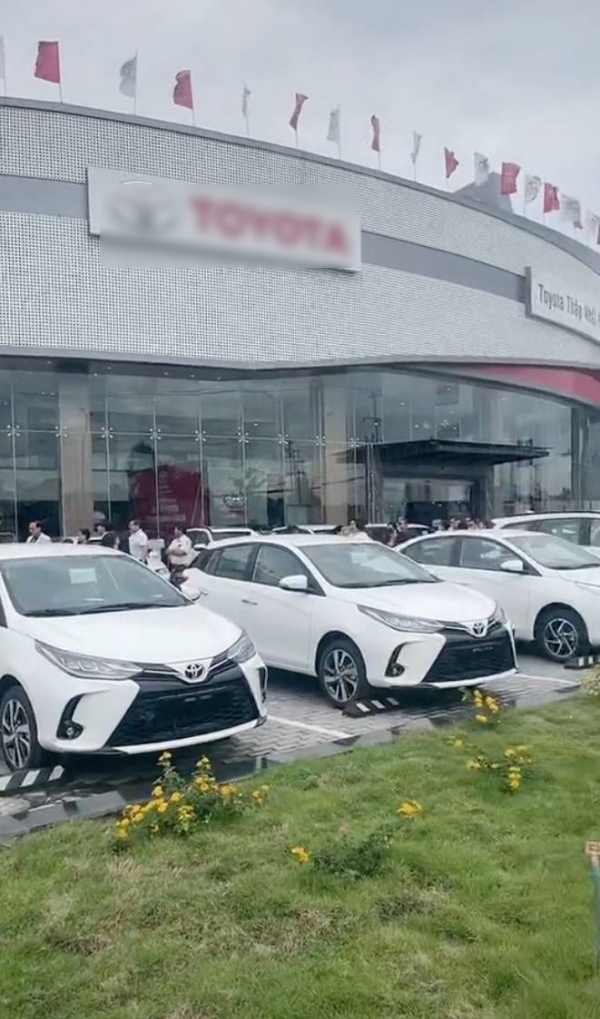 Đám cưới con trai chủ showroom ô tô lớn nhất miền Tây