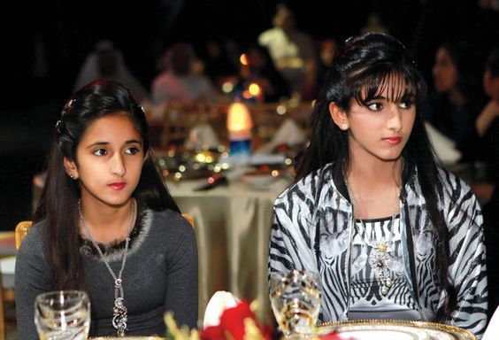 Hình ảnh hiện tại của 2 cô công chúa Dubai gây bão ngày ấy