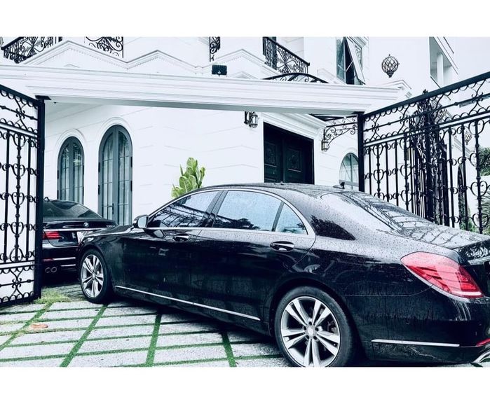 Đăng Khôi mua xe 6,5 tỷ phục vụ nhu cầu chụp ảnh đẹp của vợ