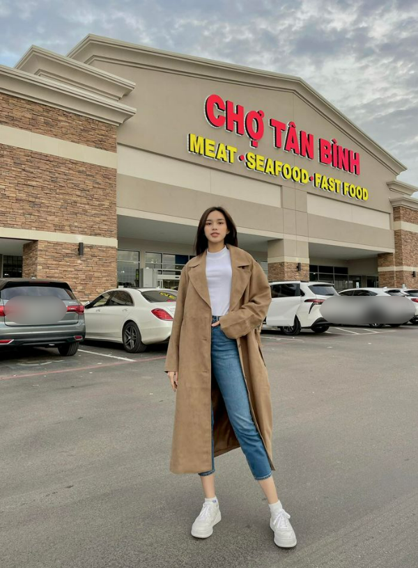 Diện đồ mượn của em dâu bà trùm Hoa hậu: Đỗ Thị Hà thả dáng cực ngầu