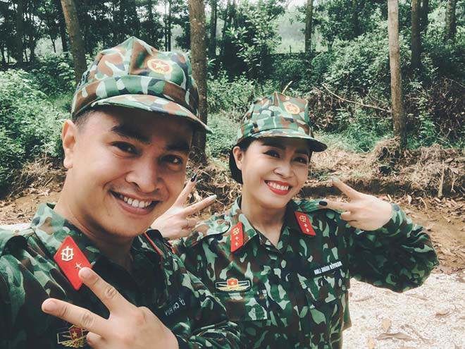 Hội anh em mờ nhạt của sao: Uyển Ân mãi bị gắn mác em gái Trấn Thành