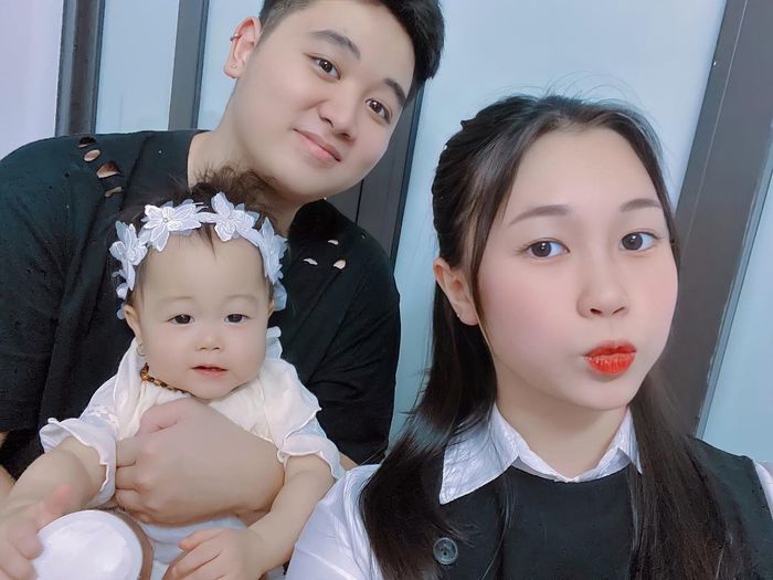 4 mẹ bỉm sữa Gen Z: con gái đại gia Minh Nhựa chăm diện đồ hiệu
