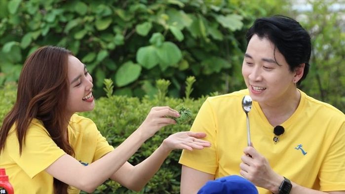 Khoảnh khắc ngọt ngào của Karik và Lan Ngọc: thuyền này không thể chìm