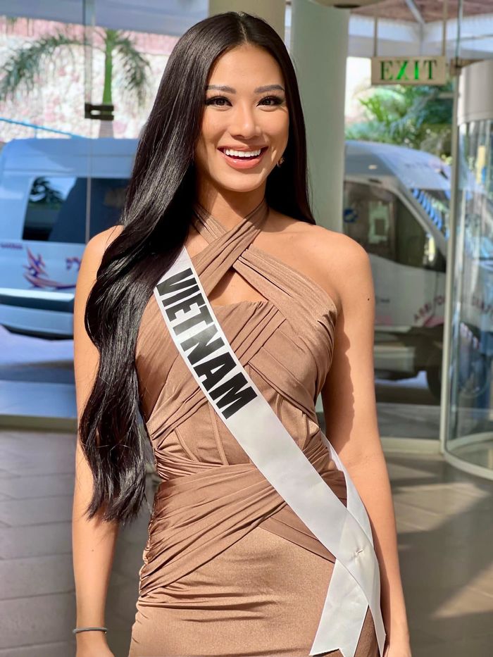 Kim Duyên trước vòng thi phỏng vấn kín tại Miss Universe 2021