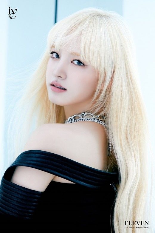 Liz (IVE) có visual chuẩn SM, netizen réo gọi cả dàn bông SM
