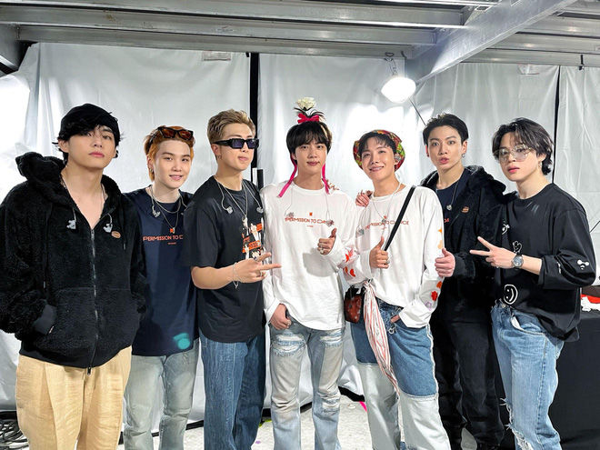 5 nhóm nhạc Kpop có màn chia line khiến fan khó hiểu