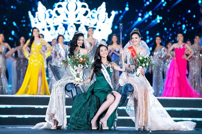 Màn đọ sắc của Top 3 Miss World Vietnam 2019 khiến khán giả đau đầu