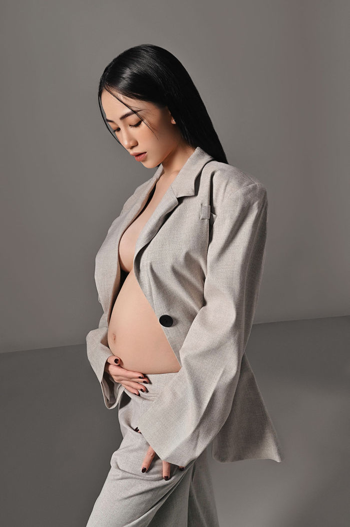 Mang thai lần 2, Joyce Phạm được chồng tặng chuỗi ngọc trai 35 triệu