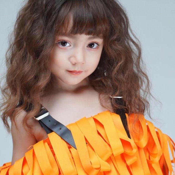 Mẹ Việt và chồng Hà Lan sinh con gái cực phẩm có nét giống Lisa