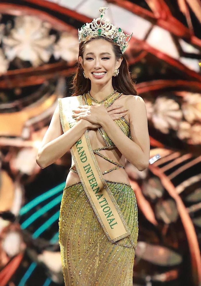 Miss Grand 2021 Thùy Tiên: Sống cùng bà, thiếu thốn tình thương cha mẹ