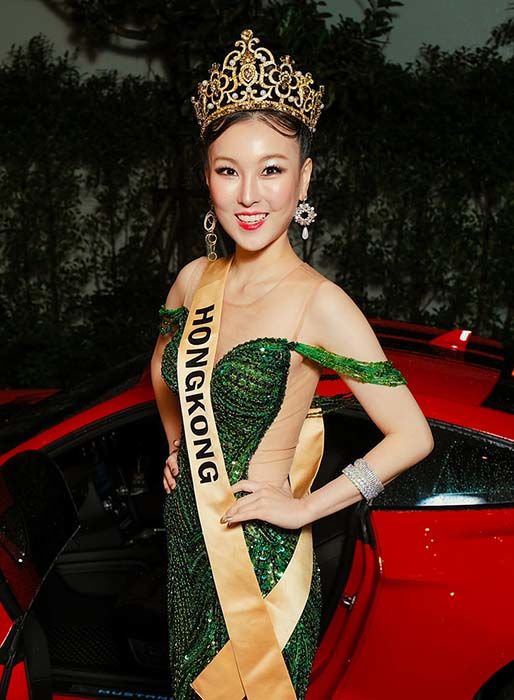 Miss Grand Hong Kong mất tiền không thể về quê nhà, mong BTC sẽ hỗ trợ