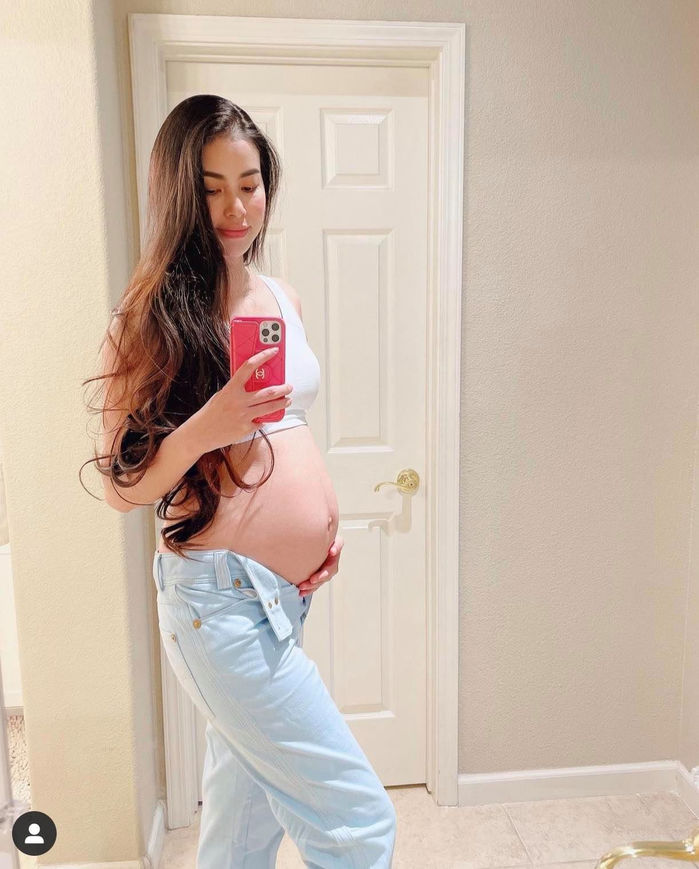 Mỹ nhân Việt khoe bụng bầu full không che: Bảo Thy siêu nuột