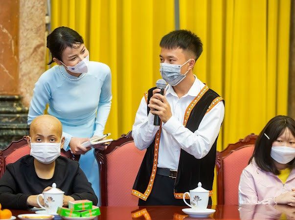 Năm 2021 ấn tượng của 4 bạn trẻ Việt: Dù khó khăn vẫn hỗ trợ cộng đồng