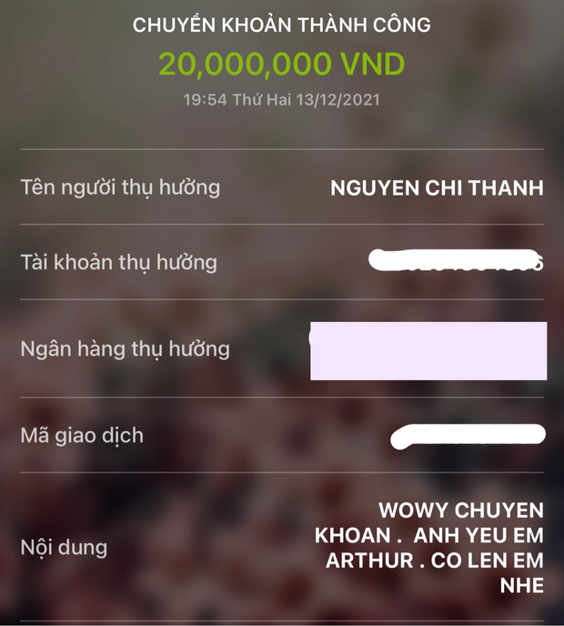 Nghĩa cử ấm áp của Wowy: đi xe ôm xin cầm lái, tặng học trò 100 triệu