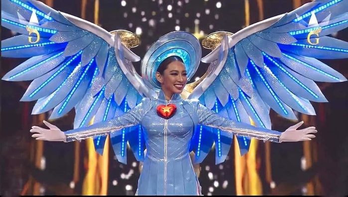 Nguyễn Thúc Thùy Tiên gặp chấn thương sau vòng thi National Costume