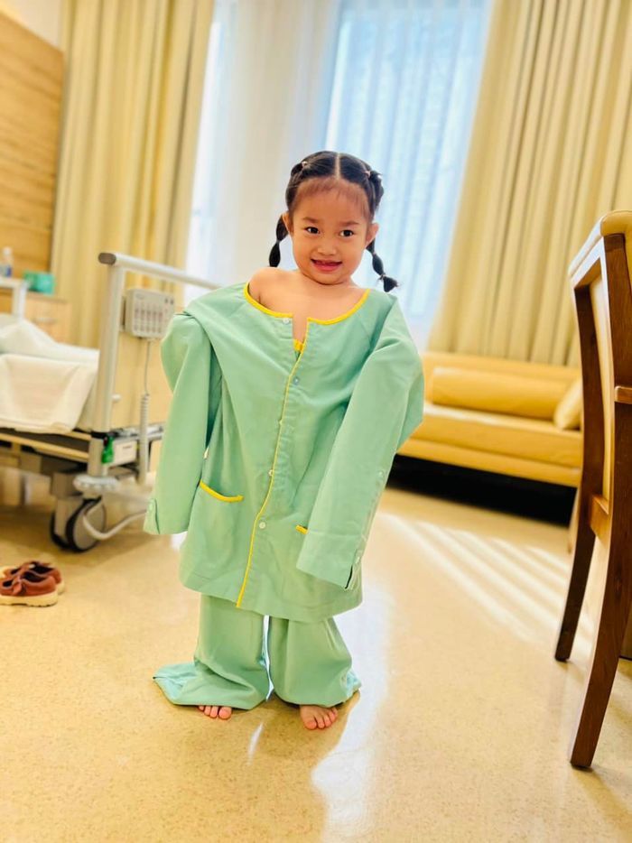 Nhóc tỳ nhà sao Việt bị bố mẹ dìm: Winnie sao thua mẹ Đông Nhi được