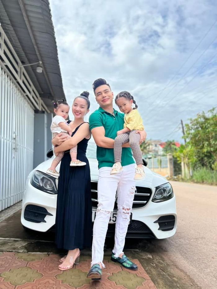 Nhóc tỳ nhà sao Việt bị bố mẹ dìm: Winnie sao thua mẹ Đông Nhi được