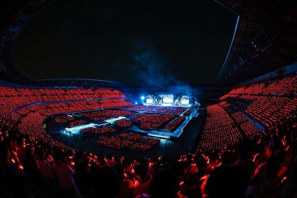 Những concert Kpop đỉnh của chóp: BTS lập kỷ lục 456,8 tỷ chỉ một đêm