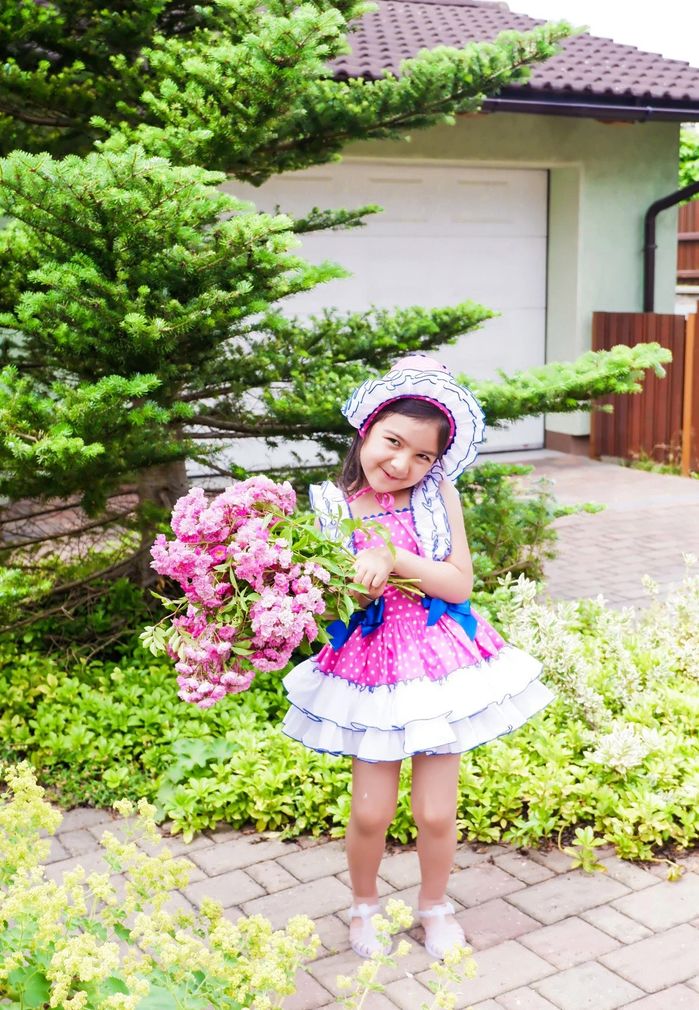 Những em bé Việt lai xinh như thiên thần nổi đình đám mạng xã hội