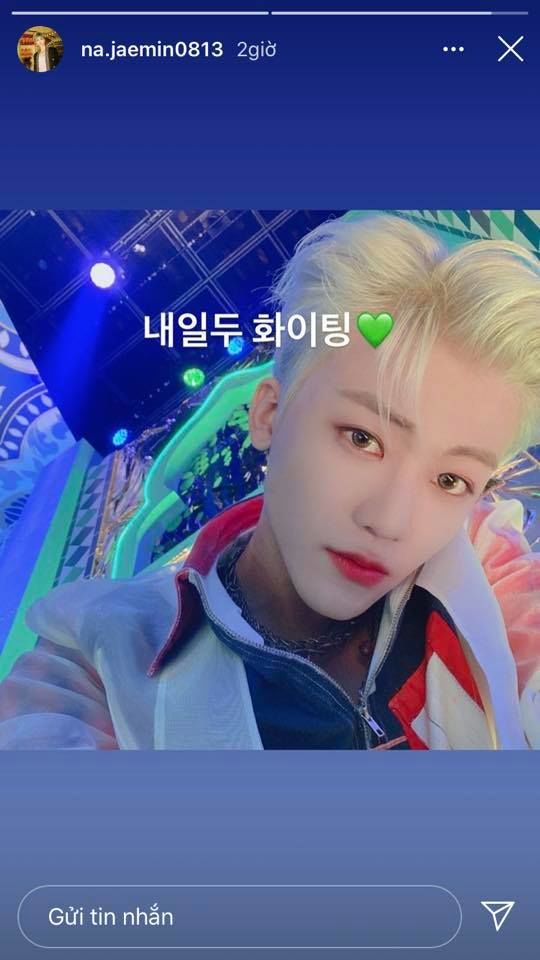 10 Idol Kpop tự chụp hình selfie khiến người hâm mộ cạn lời