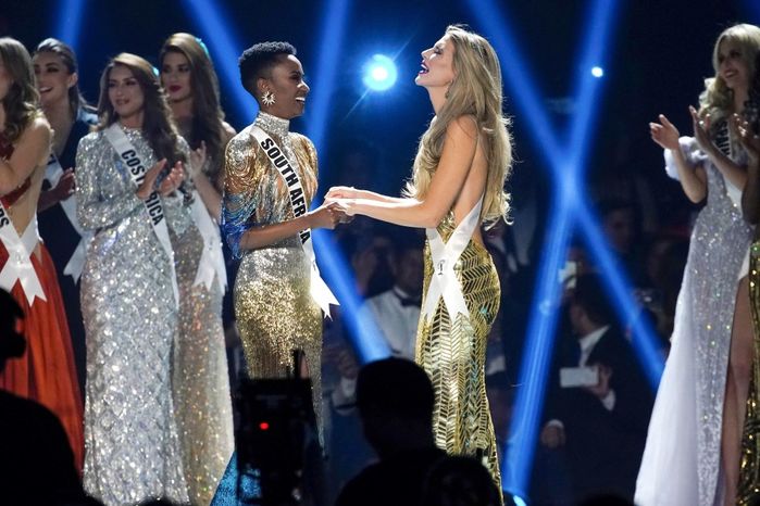 4 mỹ nhân từ bỏ danh hiệu để tìm kiếm cơ hội mới tại Miss Universe