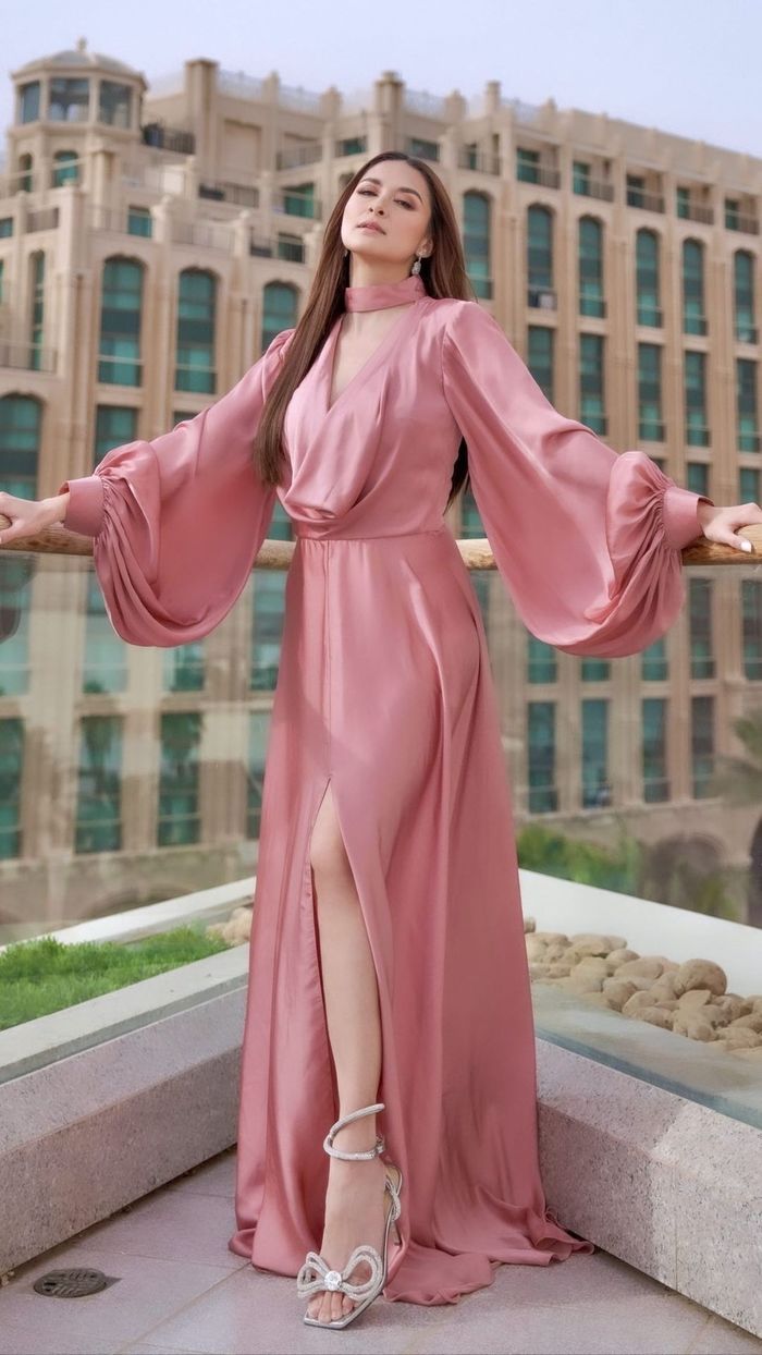Nhan sắc Marian Rivera bất chấp qua ảnh chụp trộm của team đi đường