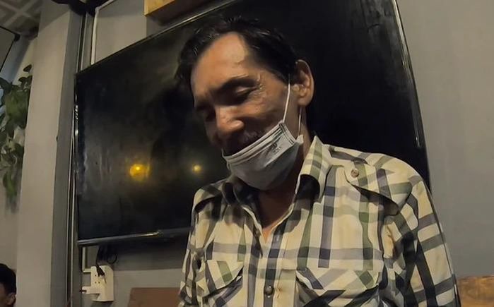 NS Thương Tín khoe lấy lại tiền bảo hiểm lại khoe được tặng xe