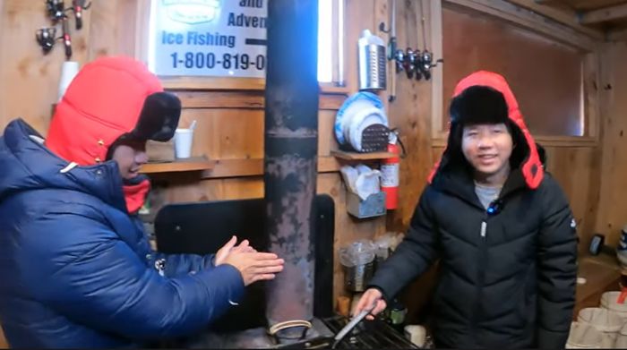 Khoa Pug tung clip review Alaska sau tin đồn làm lành với Johnny Đặng