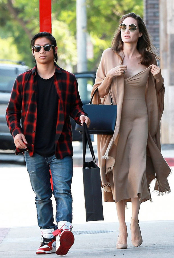 Con trai gốc Việt của Angelina Jolie 17 tuổi giờ cao lớn, phong trần
