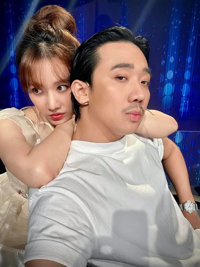 Phản ứng của nóc nhà khi chồng hôn bạn diễn: Mạnh Trường may mắn