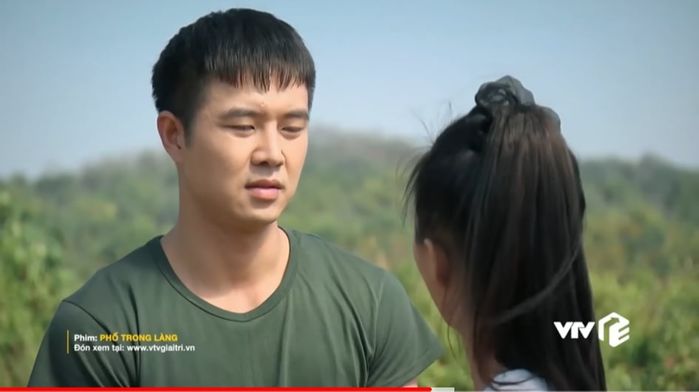 Phố Trong Làng: công an Đông không biết tỏ tình mà một phát ăn ngay