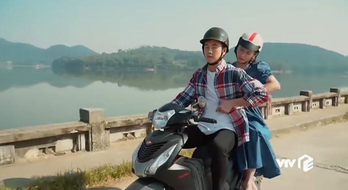 Phố Trong Làng tập 28: Hiếm lắm mới hẹn hò, Quạt lại dẫn theo bạn