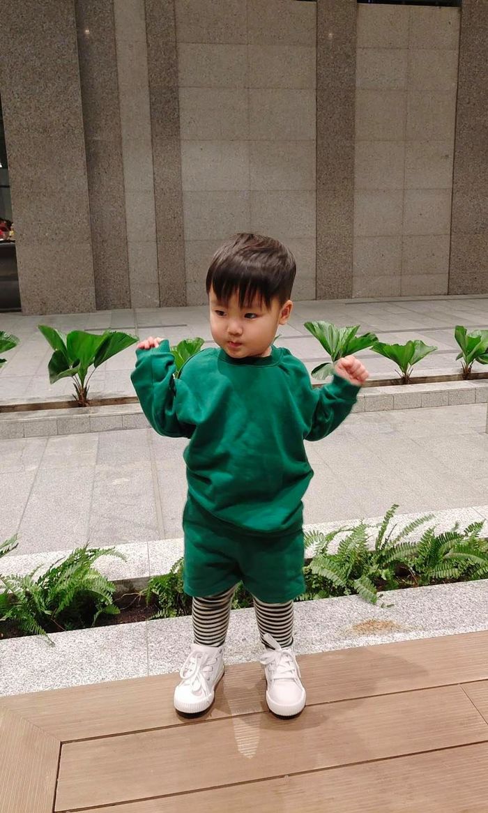 Thời trang mùa đông của Bo Thúi: ngày càng ra dáng fashionista nhí